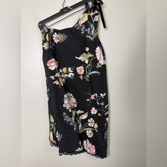 Antropologie’s Maeve Black One Shoulder Textured Cotton Floral Stud Mini Dress 8 - Picture 11 of 11